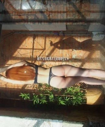 🌹 Ненасытная и страстная, я открыта для всех твоих фантазий и желаний. 💋 Живу в самом сердце Москвы, в Москве, где собственное уютное гнездышко ждет нас. 🔥 Я хочу сделать все, чтобы наша встреча была незабываемой! У меня есть отличные отзывы и настоящие фото, убедись сам! 💖 Мои услуги не ограничены - горячие эксперименты, эротический массаж, ласки, сексуальные игры и многое другое... Открой мне двери своих фантазий, и я сделаю все, чтобы они стали реальностью! 🌟 Не упусти возможность окунуться в водоворот наслаждения со мной, звони прямо сейчас. Я жду тебя... 💫 Елизавета